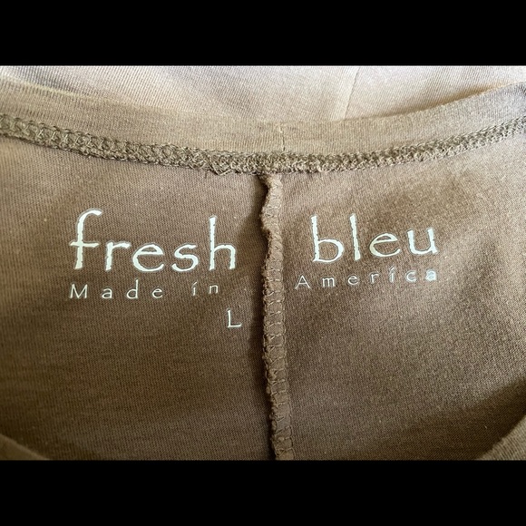 Tan Short Sleeve Cotton Scoop-neck Tee Shirt - Large - Picture 6 of 6